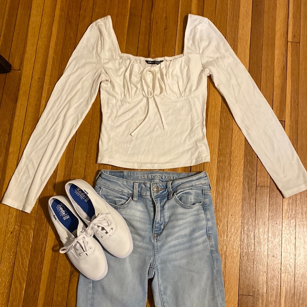 White Bow Toe Top